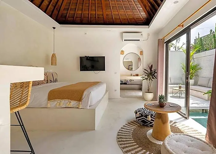 Cozy + Private Pool | Calm Area Of Canggu *