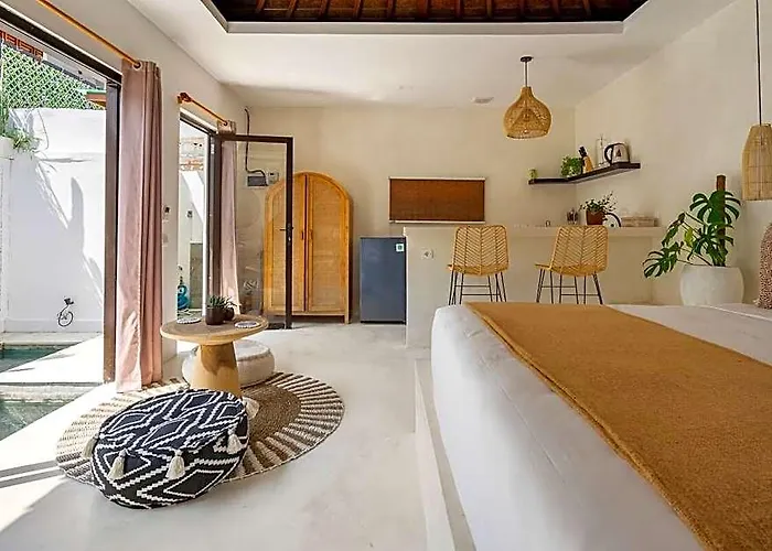Cozy + Private Pool | Calm Area Of Canggu Villa *